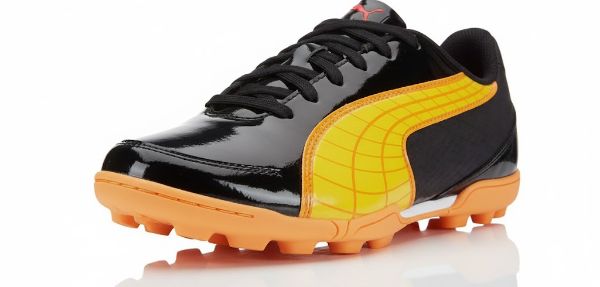 صورة حذاء رجالي اسود في اورانج (Puma)