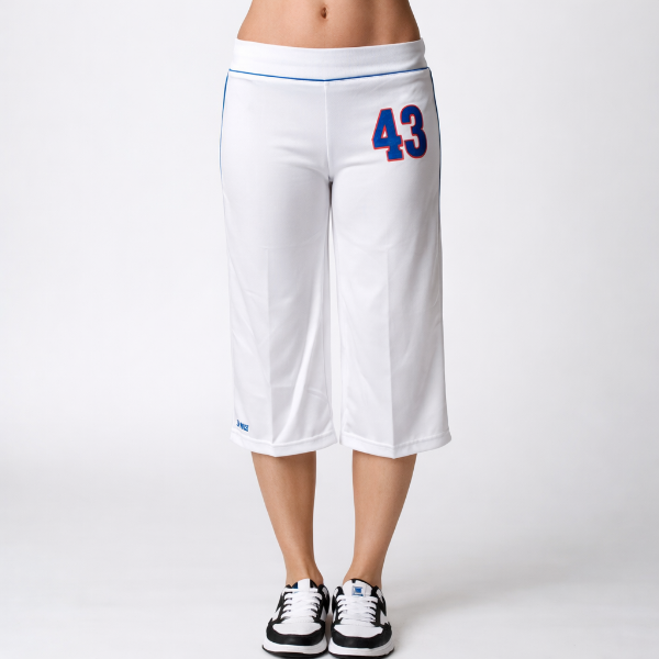 صورة برمودا ابيض ريبوك خط احمر