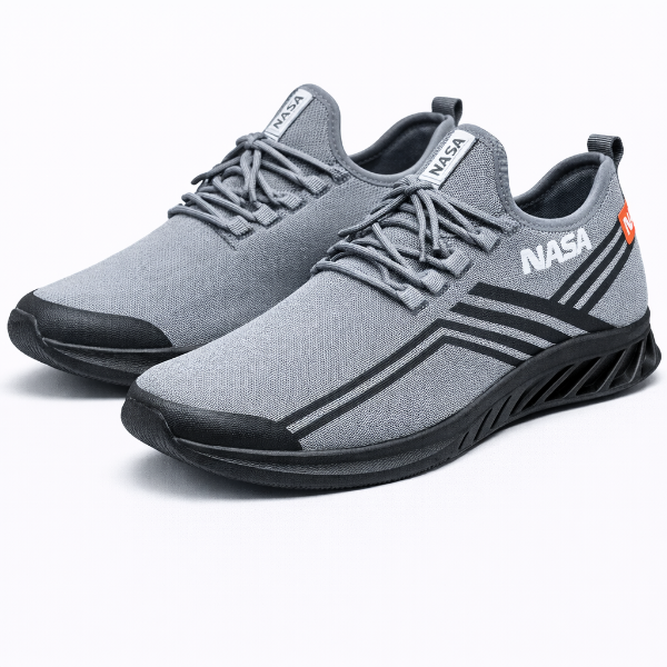 صورة حذاء  رصاصي 2 خط اسود ناسا