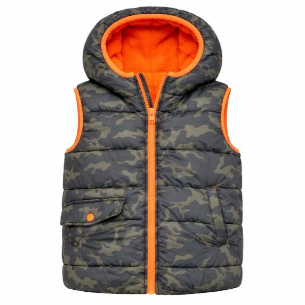 صورة جاكت اطفالي كاجوال زيتي مموّه مع تفاصيل برتقالي  كوتون