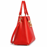 صورة حقيبة إيطالية حمراء للنساء (LOVE MOSCHINO)