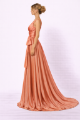 صورة فستان سهرة مشمشي  (Guess)