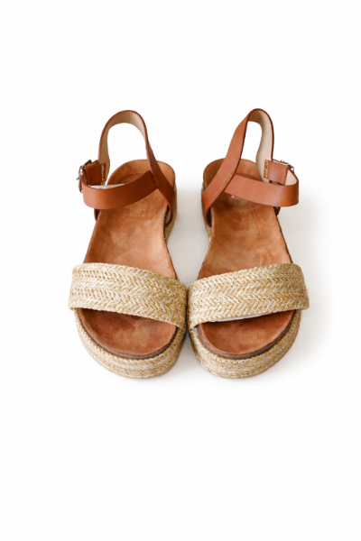 صورة لون عسلي لمسة خوص طبيعية (MGTN)