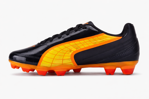 صورة حذاء  اطفال اسود في اورانج (Puma)