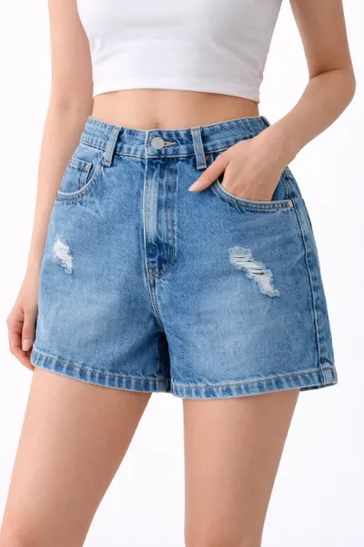 صورة شورت جينز هاي ويست ممزق (INSIDE)