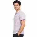 صورة تيشيرت أبيض منقوش كلاسيكي